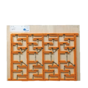 木型　トムソン加工の型抜きの方