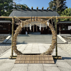 茅の輪くぐり